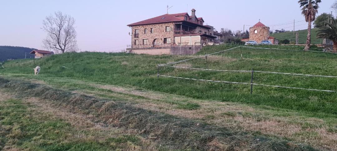 Habitaciones Y Estudios- Hotel "Posada De Cantabria El Solar" - Cenas Y Gintonic- Bar -Terraza Panoramica Галізано Екстер'єр фото
