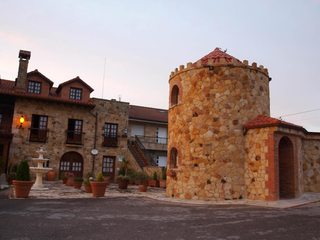 Habitaciones Y Estudios- Hotel "Posada De Cantabria El Solar" - Cenas Y Gintonic- Bar -Terraza Panoramica Галізано Екстер'єр фото